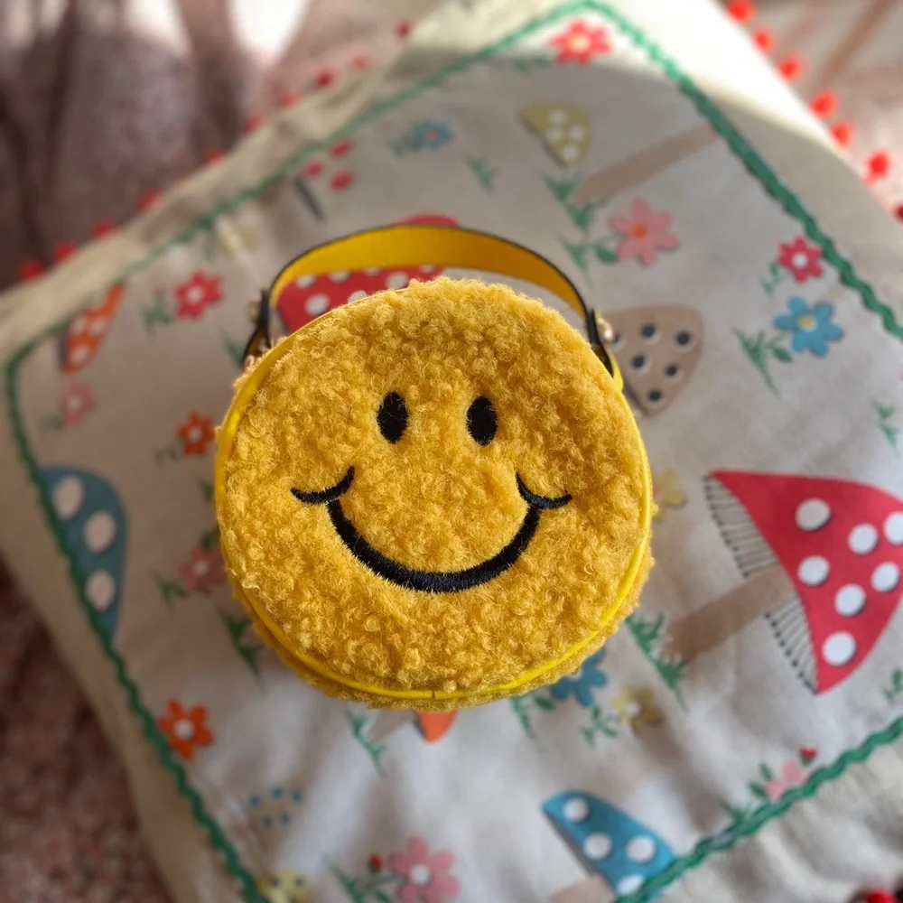 Smiley face kids bag with chain - Picture 5 of 9